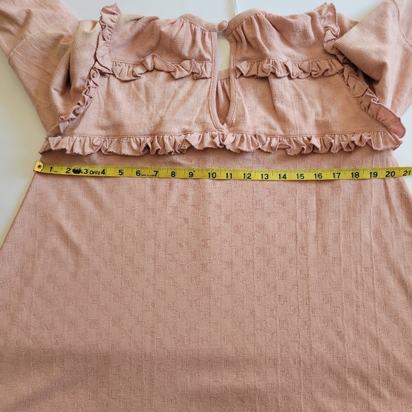 Bianca Balti Wonderland Maternity Dress Top. - Picture 9 of 13